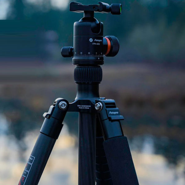 ProGear FotoPro X Camera Portable Tripod Convert in to MonoPod - Image 3